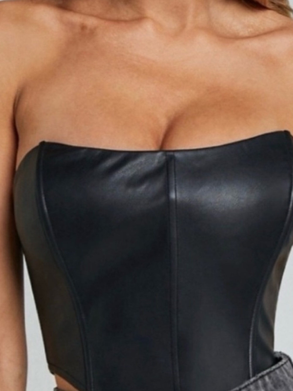 Showpo Black Faux Leather Lorin Strapless Cropped Corset Top Sz 14 NWT